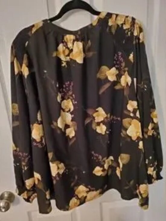 Tops - Beautiful blouse